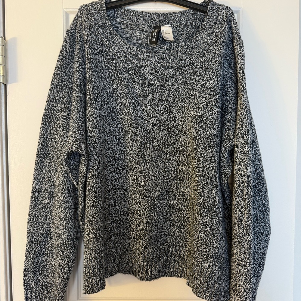H&M Black and White Sweater